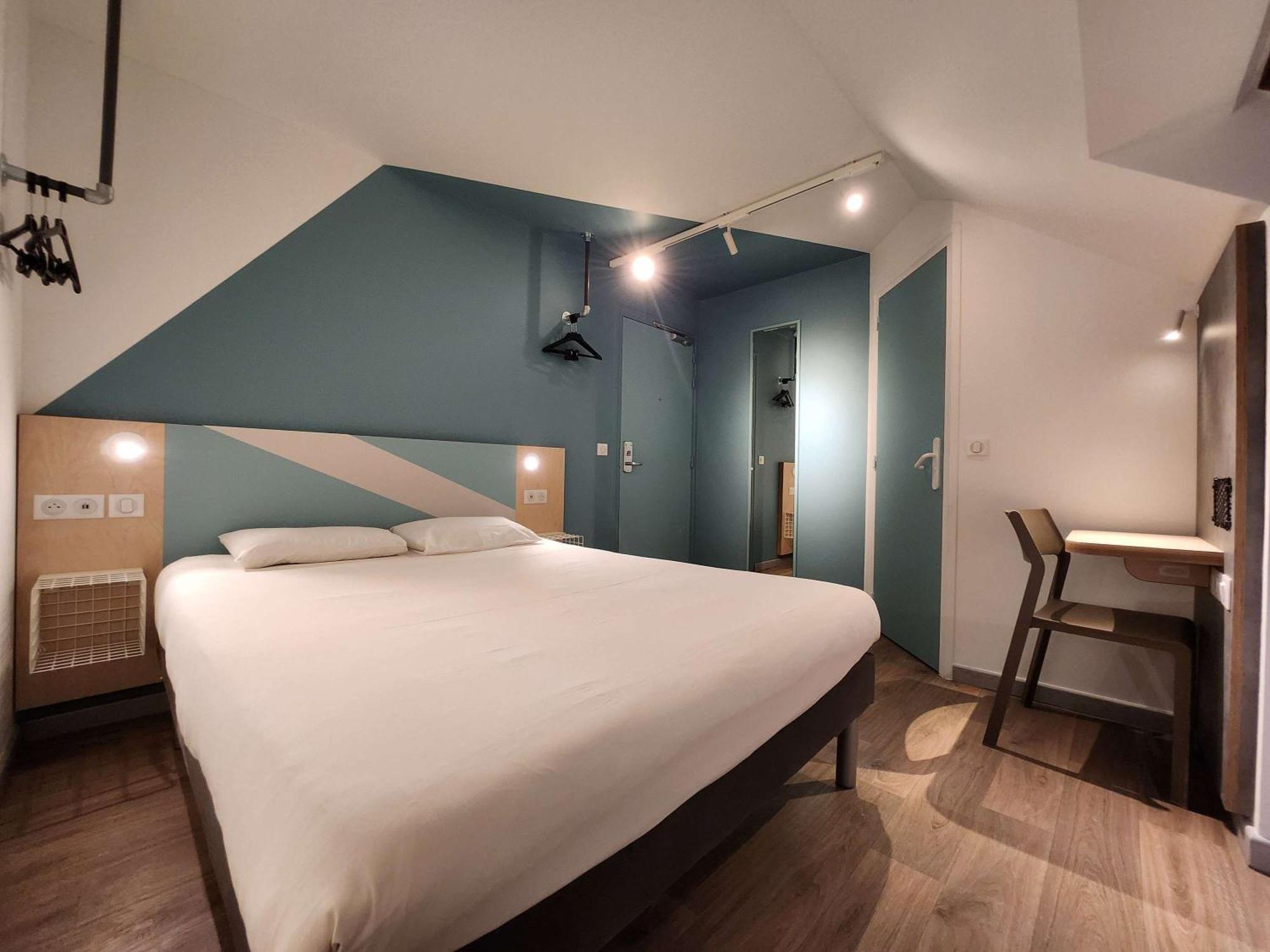 Ibis Budget Chambourcy Saint Germain Exteriör bild