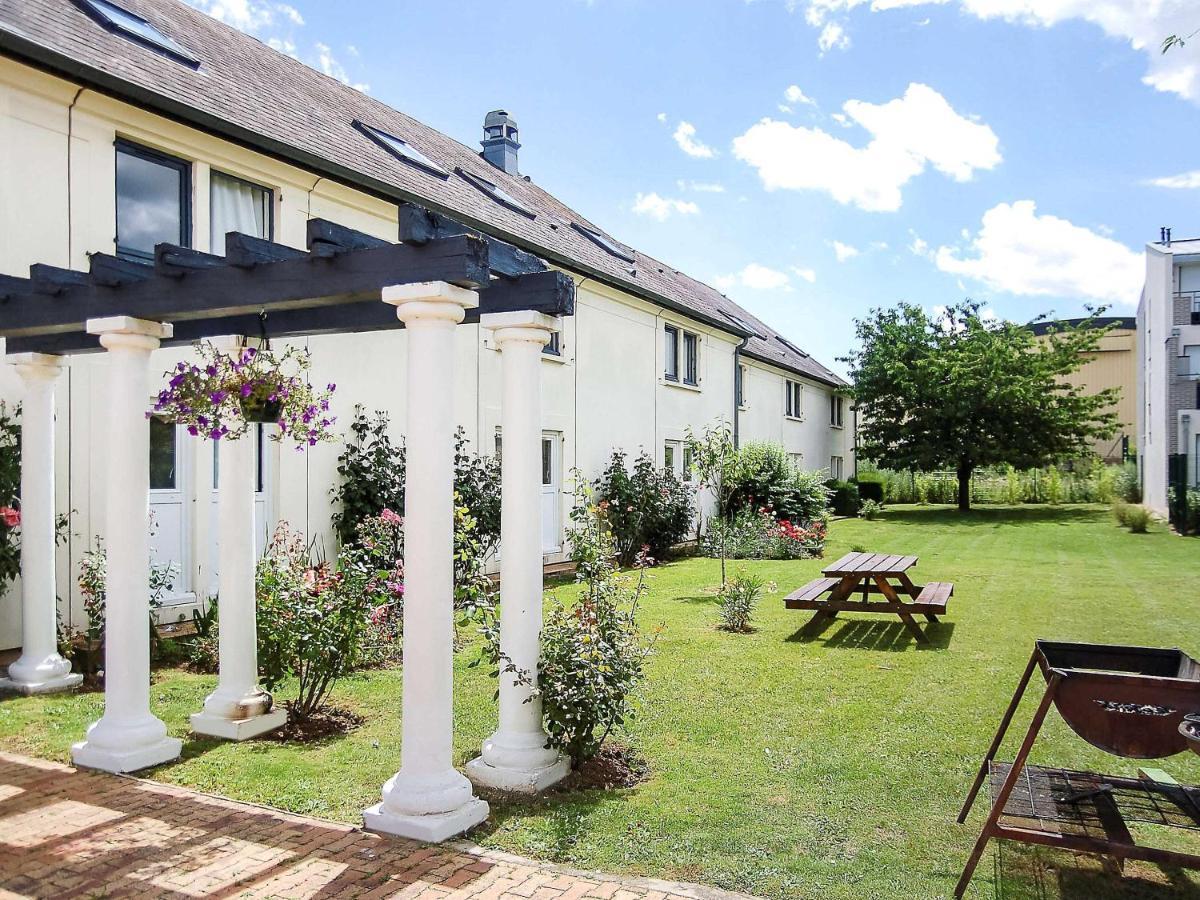 Ibis Budget Chambourcy Saint Germain Exteriör bild